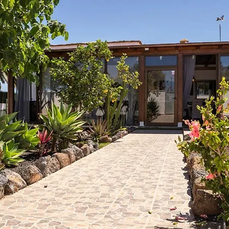 Villa Sosha Splendida Rustica Con Piscina E Giardino La Oliva
